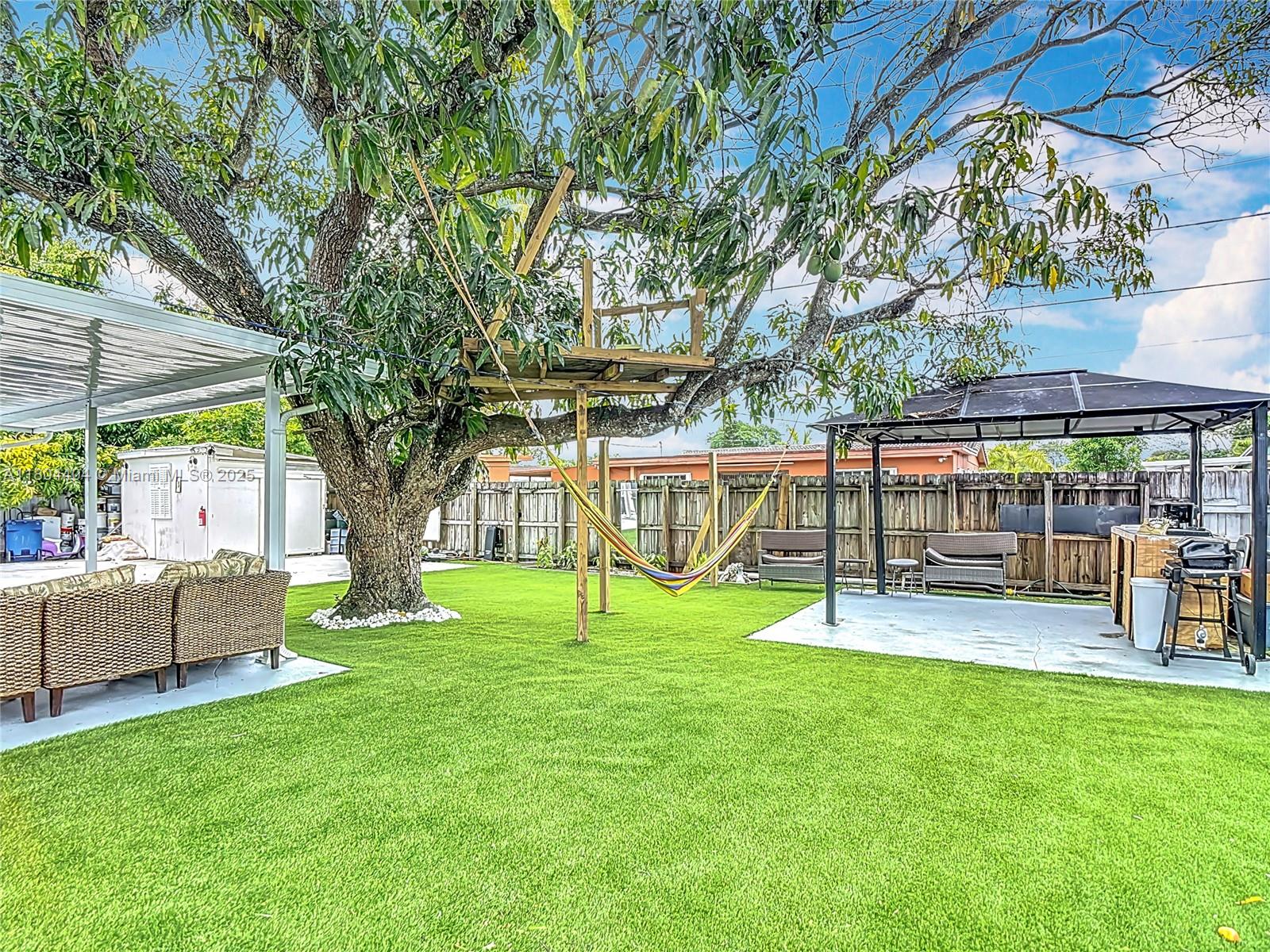 LAKE LUCERNE SEC 4 - Residential