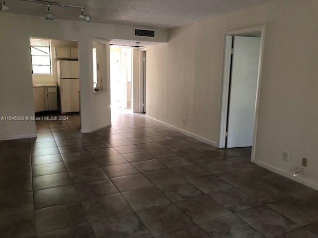 VILLAS AT MEADOW LAKES CO - Residential
