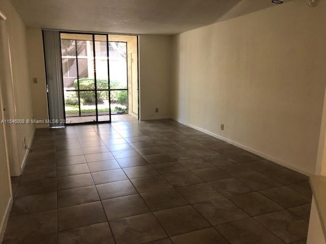 VILLAS AT MEADOW LAKES CO - Residential