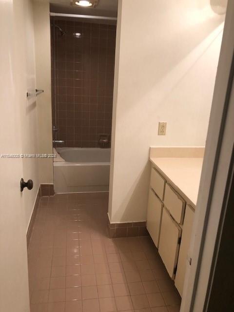 VILLAS AT MEADOW LAKES CO - Residential