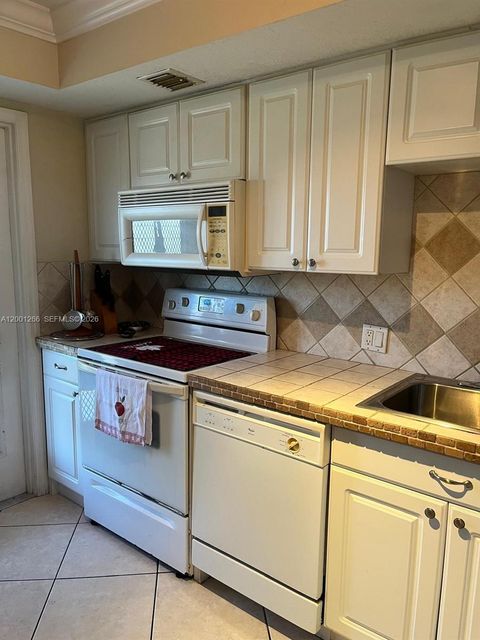 3200 N Palm Aire Dr 407 Pompano Beach FL 33069