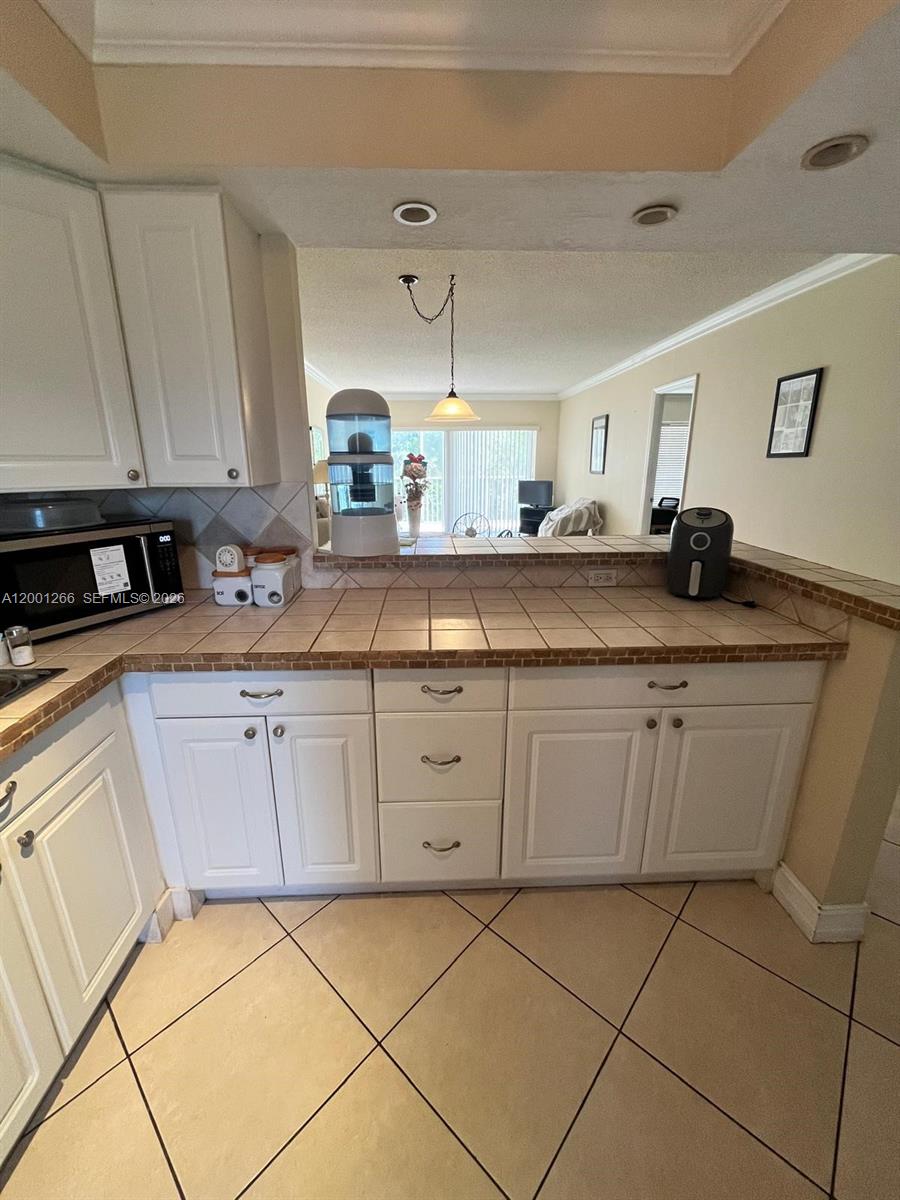 3200 N Palm Aire Dr 407