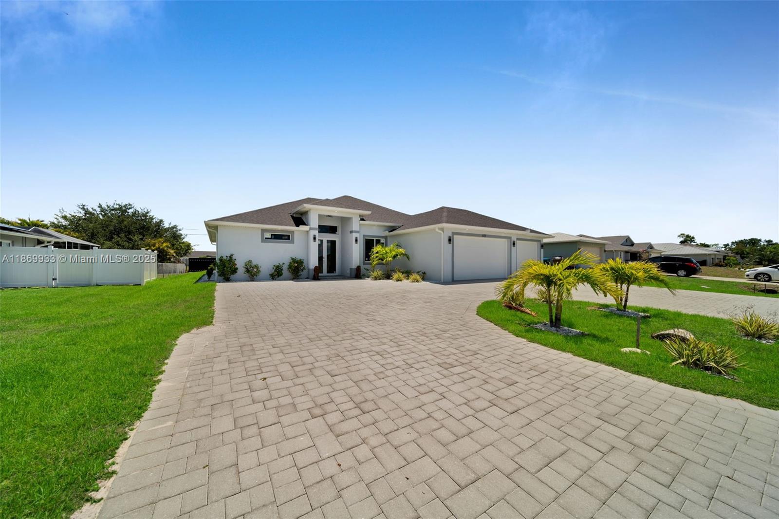 CAPE CORAL - Residential