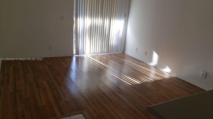 NICE COMMUNITY WITH LOTS OF AMENITIES, GREAT APARTMENT, 1 BED 1 BATH WITH OPEN KITCHEN, WASHER/DRYER INSIDE. UNIT IS FRESHLY PAINTED.  UNIT IS LOCATED ON THE 2ND FLOOR BY STAIRS. PETS ACCEPTED WITH $350 FEE NON REFUNDABLE. UP TO 30 POUNDS. PLEASE READ BROKER REMARKS FOR SHOWINGS AND EMAIL WHERE TO SEND OFFERS.