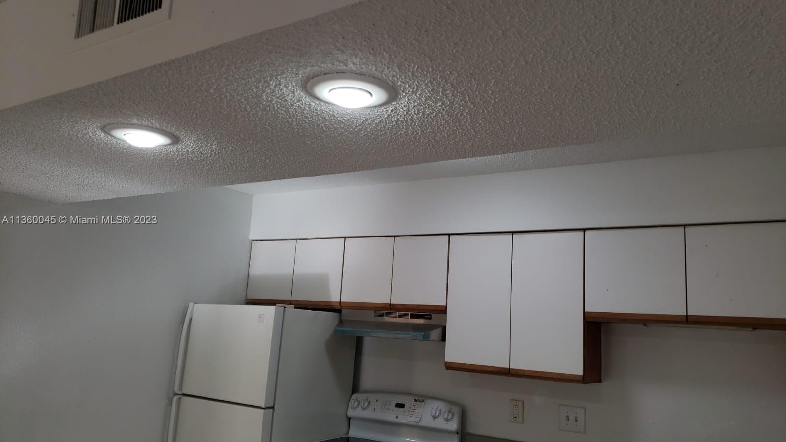 WINDWARD LAKES CONDO - Residential Lease