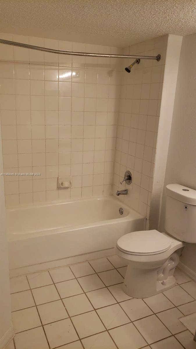 WINDWARD LAKES CONDO - Residential Lease