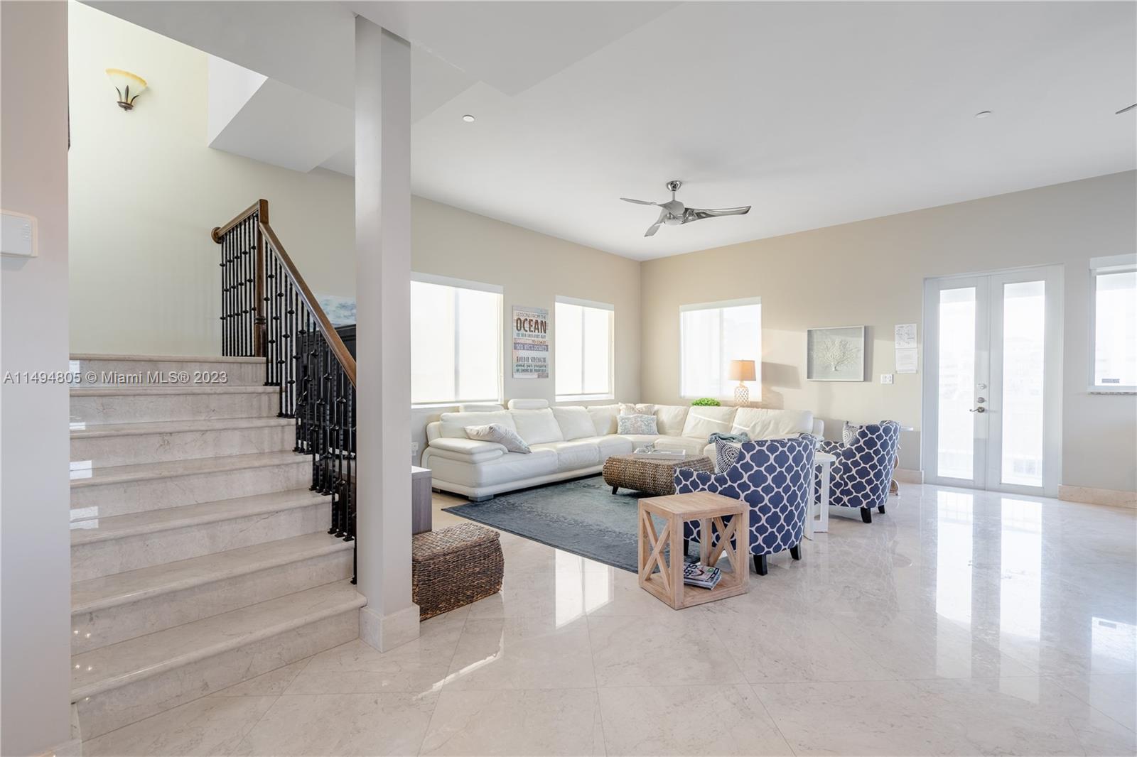 HOLLYWOOD BEACH - Residential