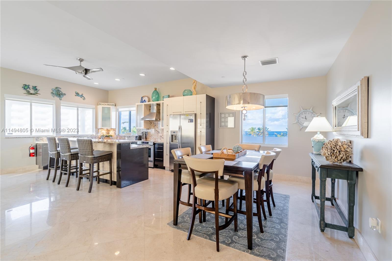 HOLLYWOOD BEACH - Residential