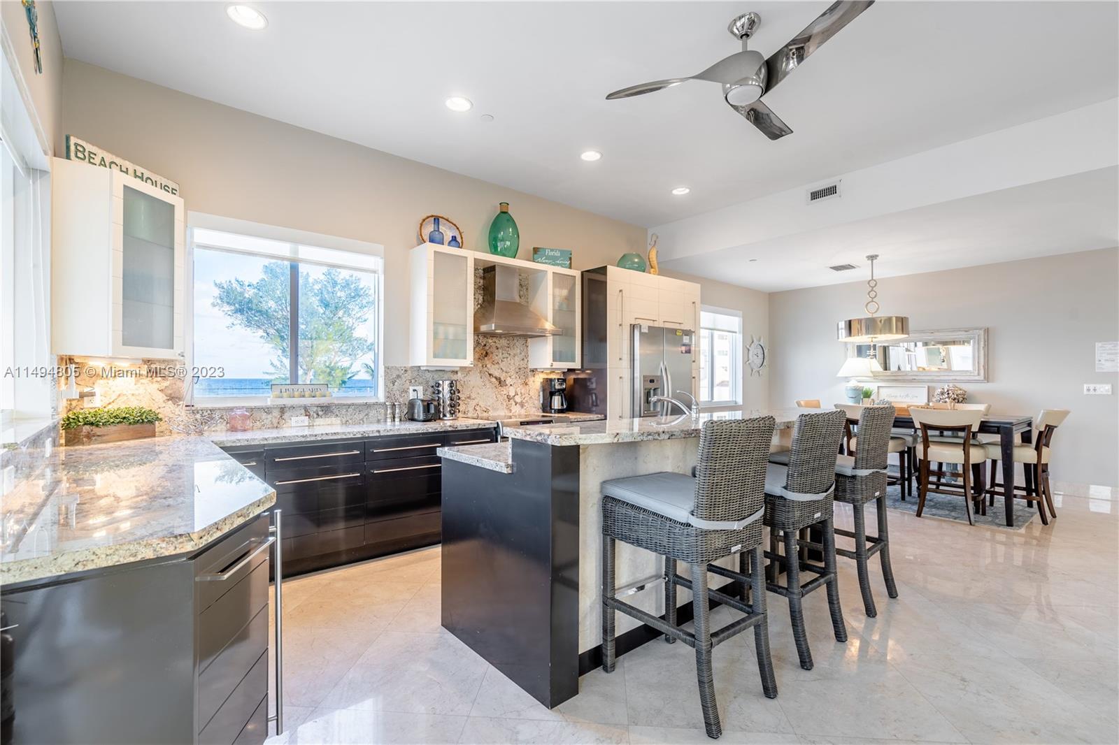 HOLLYWOOD BEACH - Residential