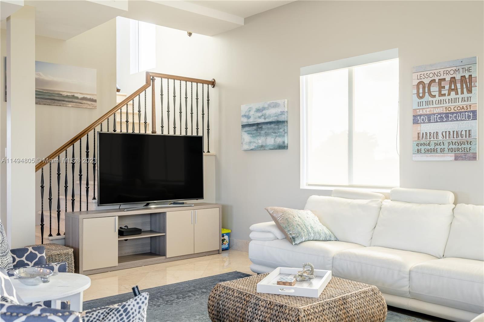 HOLLYWOOD BEACH - Residential