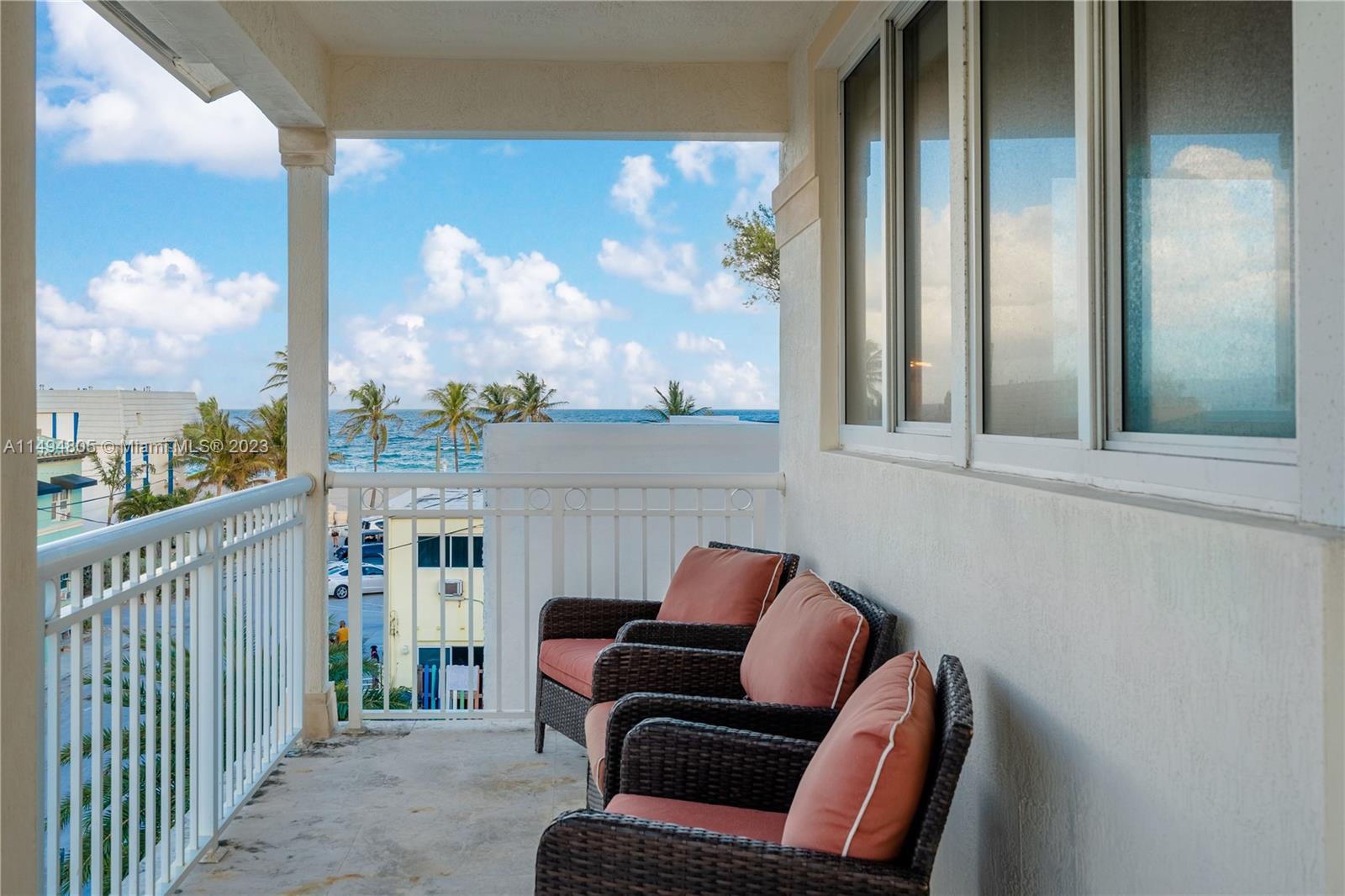 HOLLYWOOD BEACH - Residential