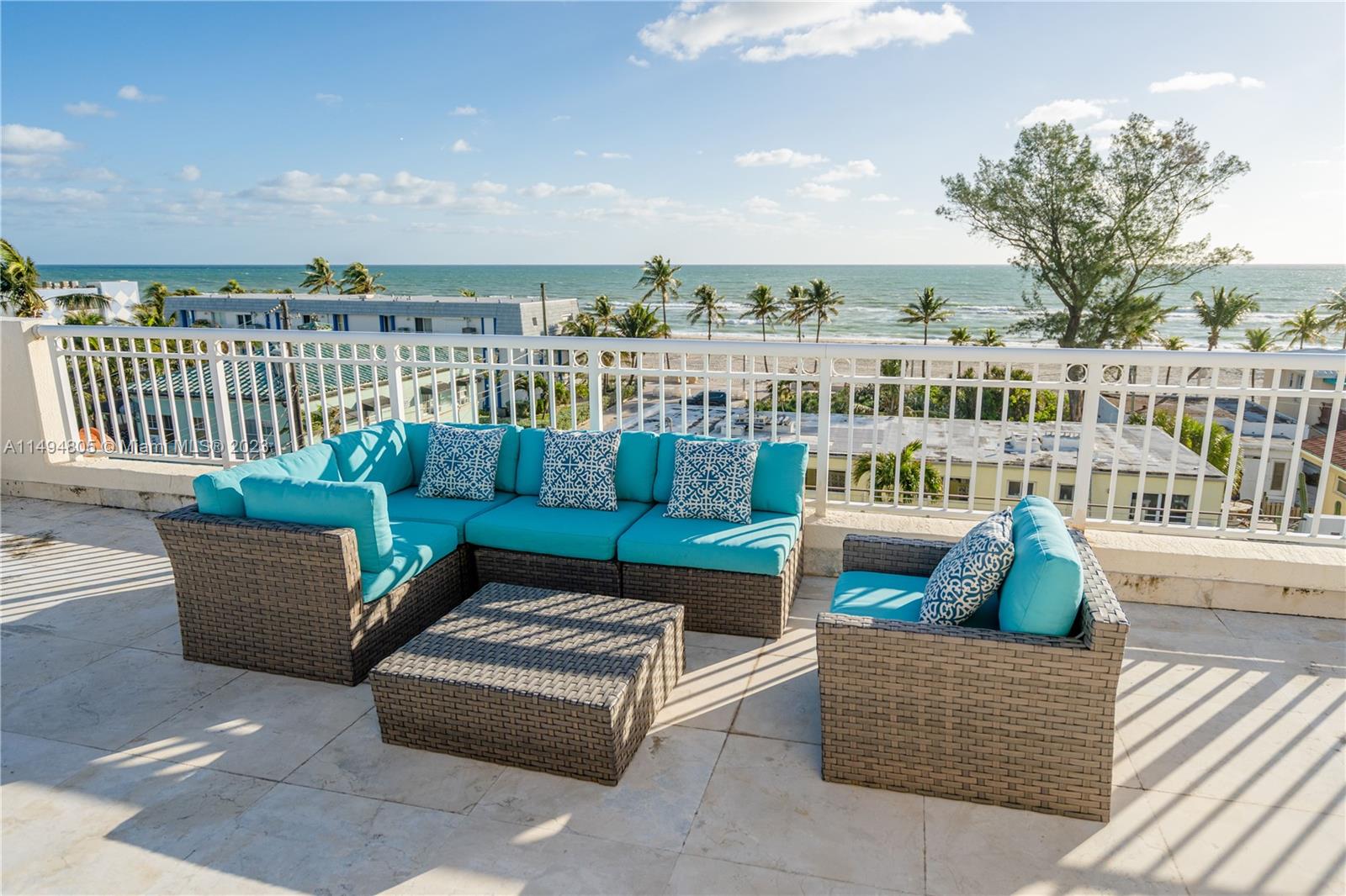 HOLLYWOOD BEACH - Residential