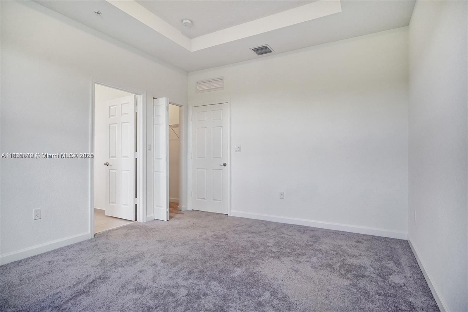 STELLAR PEMBROKE PINES - Residential Lease