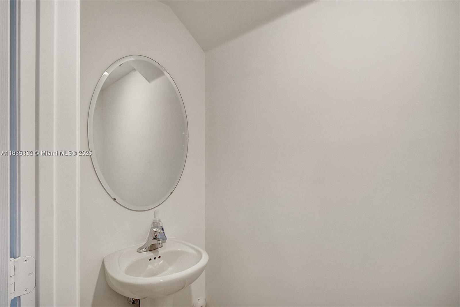 STELLAR PEMBROKE PINES - Residential Lease