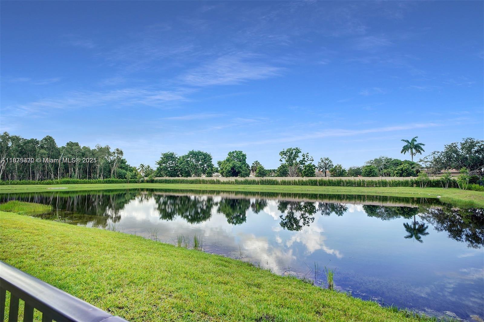 STELLAR PEMBROKE PINES - Residential Lease