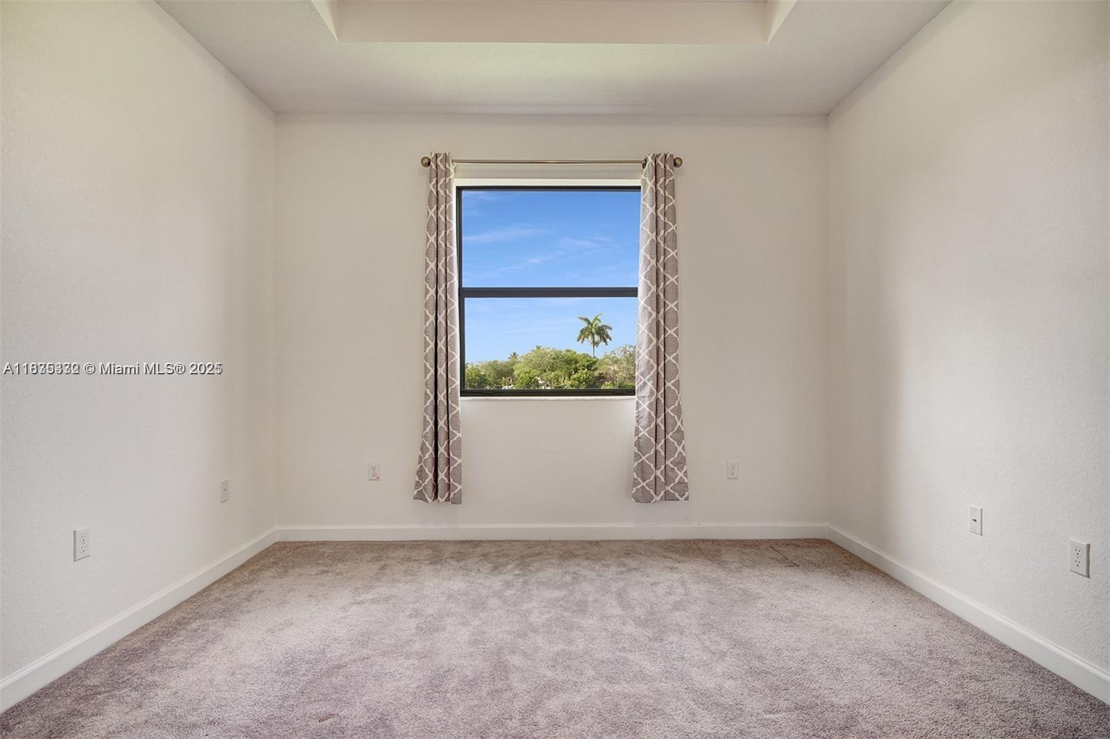 STELLAR PEMBROKE PINES - Residential Lease