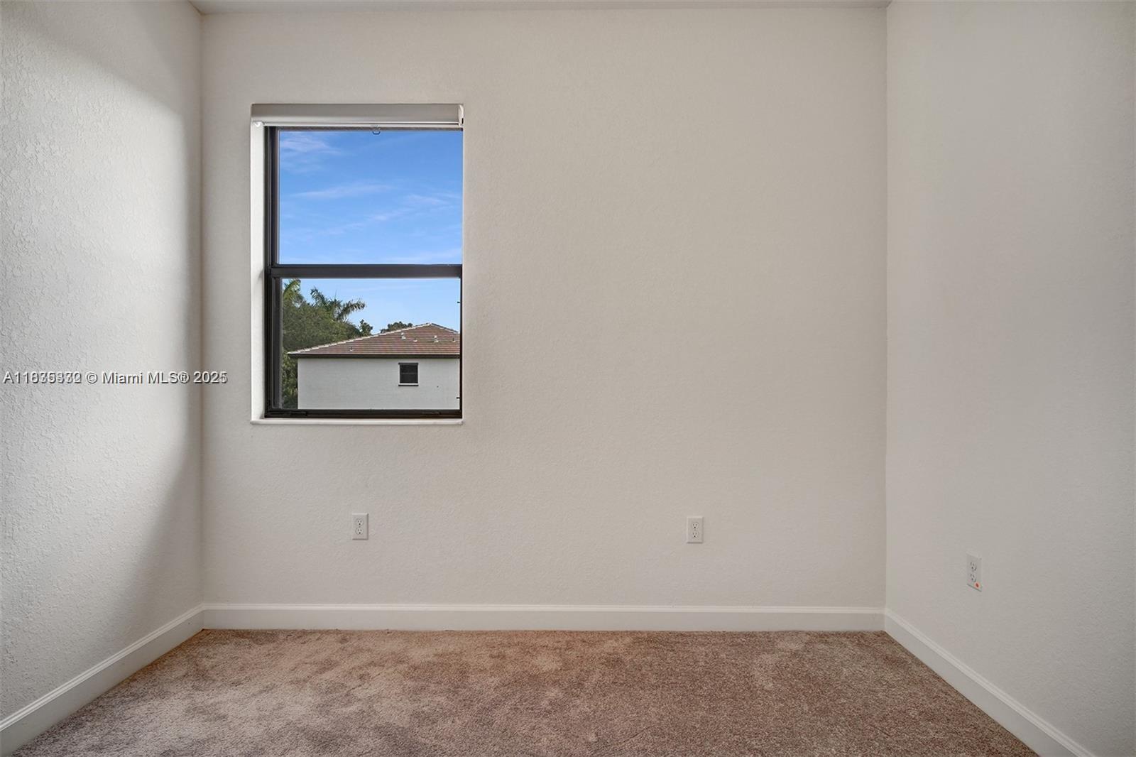 STELLAR PEMBROKE PINES - Residential Lease