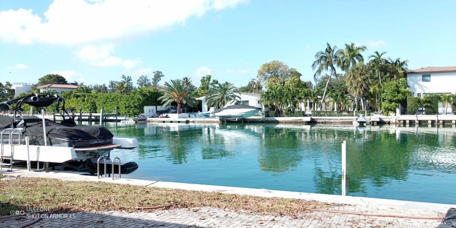 1725 Calais Dr 6