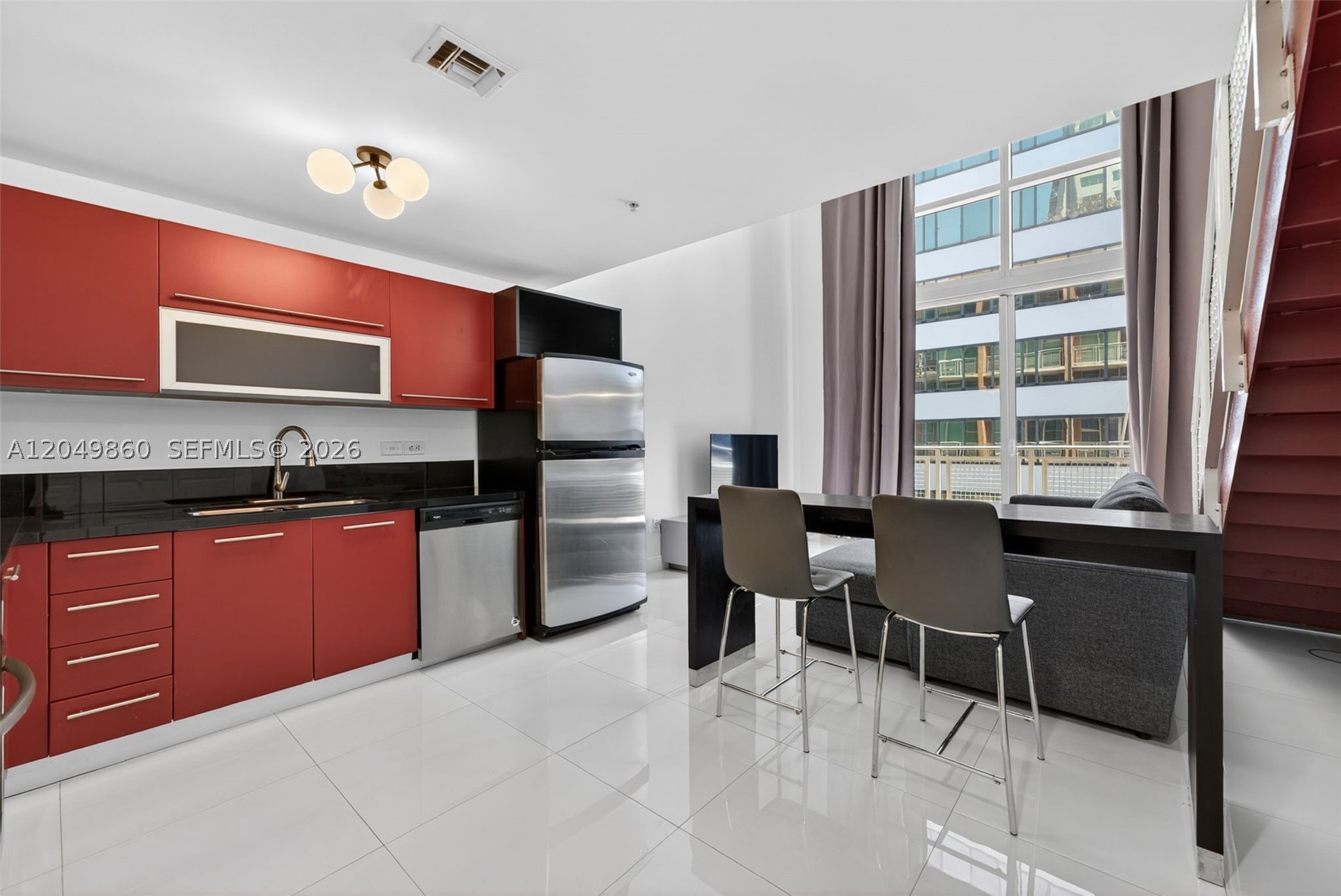253 NE 2nd St 424