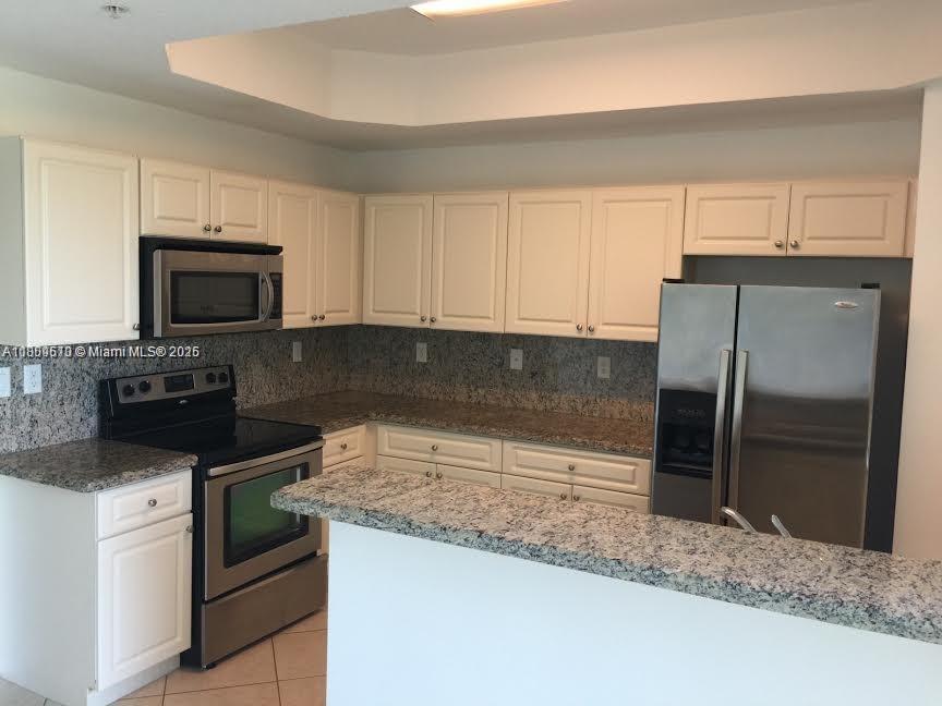 Rental Property at 937 Sw 143rd Ave 1605, Pembroke Pines, Miami-Dade County, Florida - Bedrooms: 2 
Bathrooms: 3  - $2,600 MO.