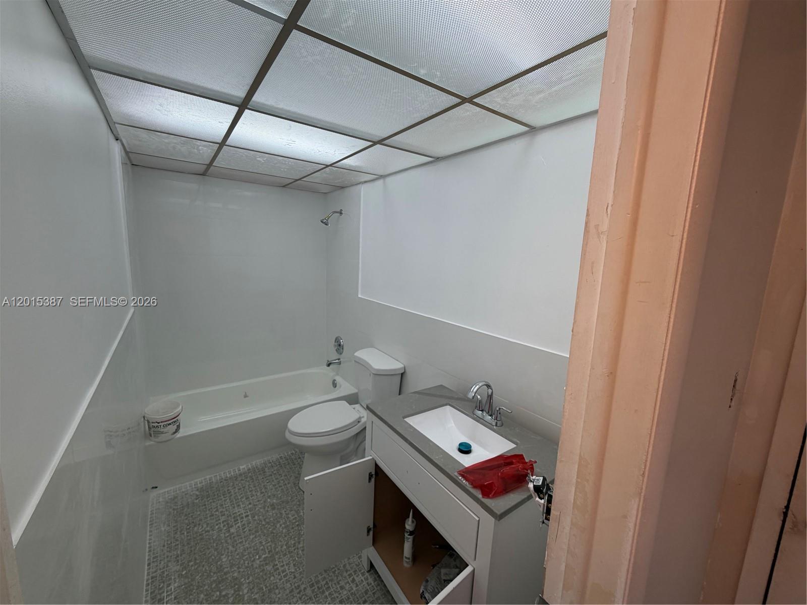 CORAL GATE EAST CONDO - Residential Lease