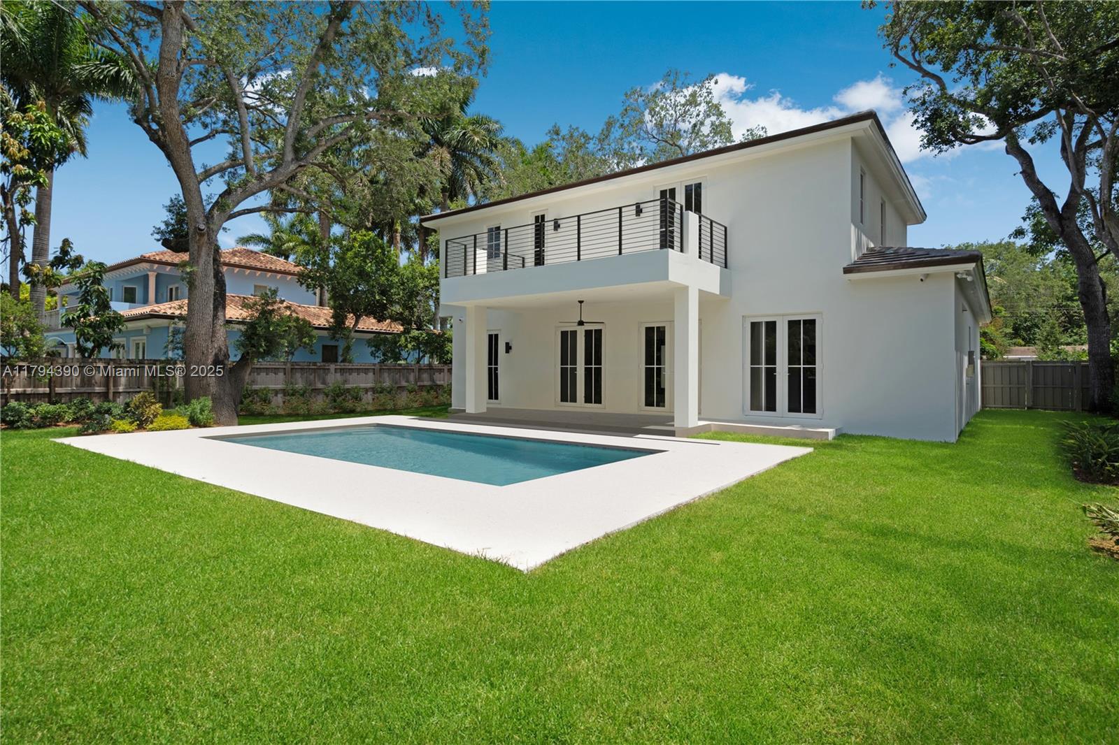 WEST LARKIN PARK - Residential