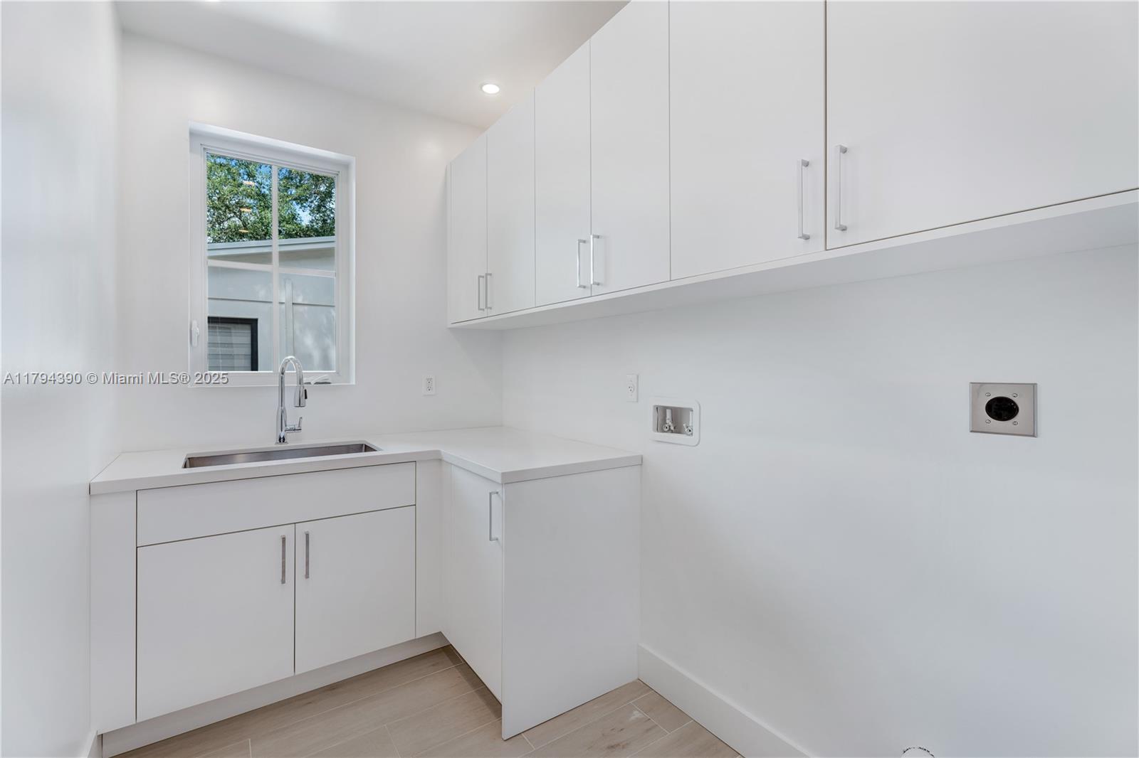 WEST LARKIN PARK - Residential