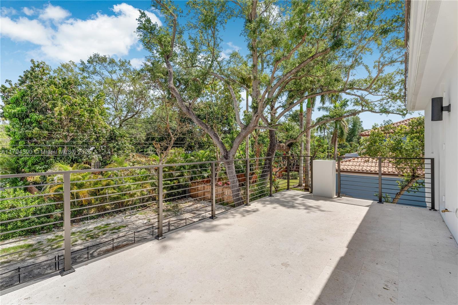 WEST LARKIN PARK - Residential