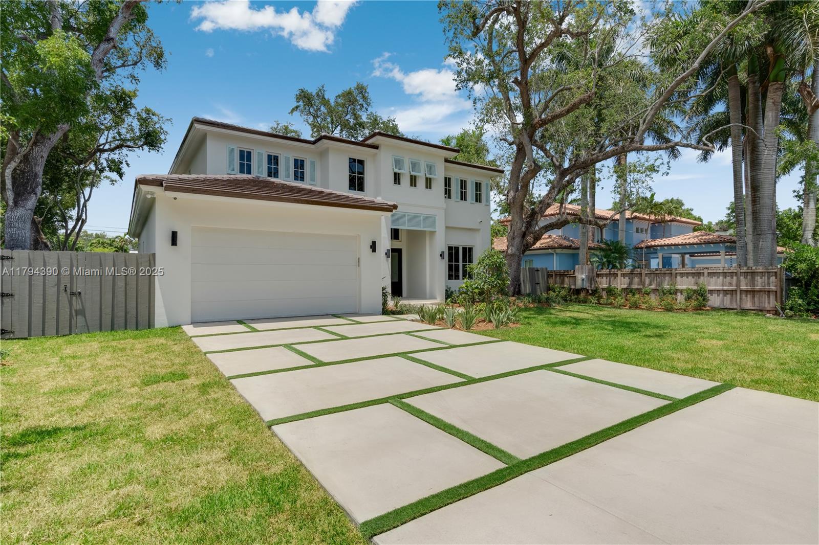 6747 SW 77th Ter