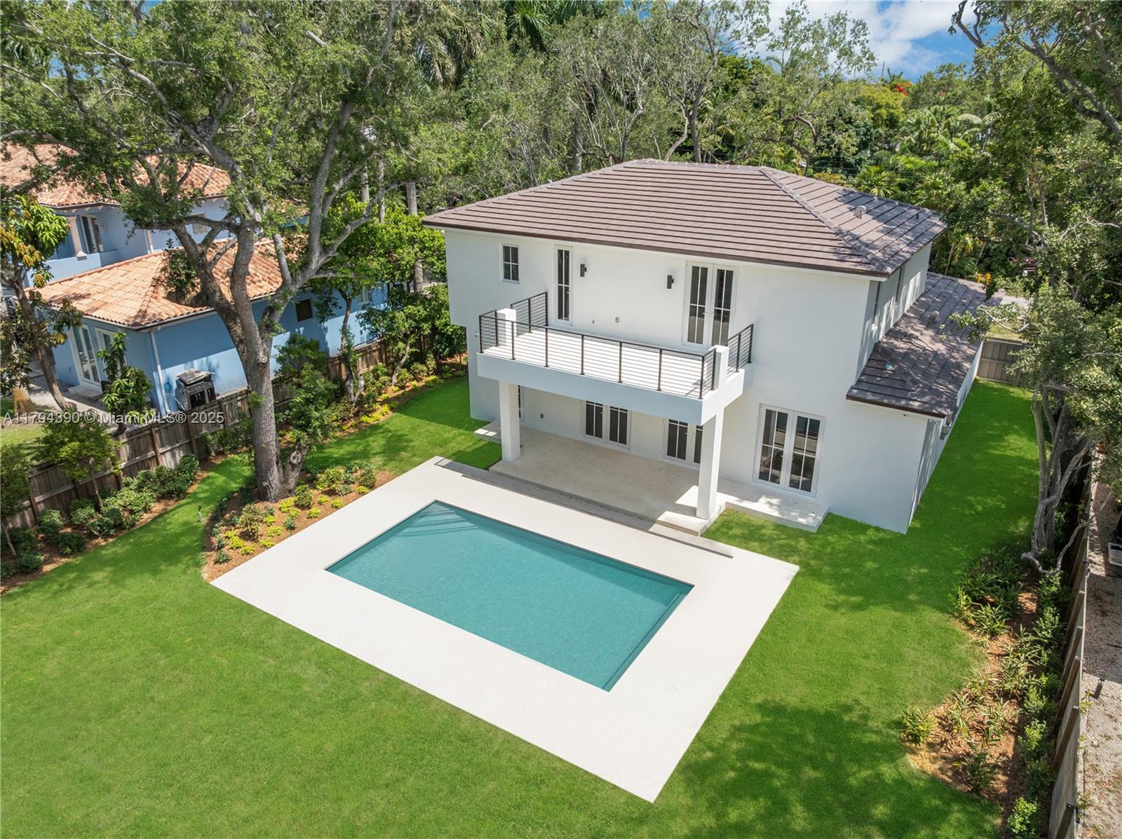 WEST LARKIN PARK - Residential