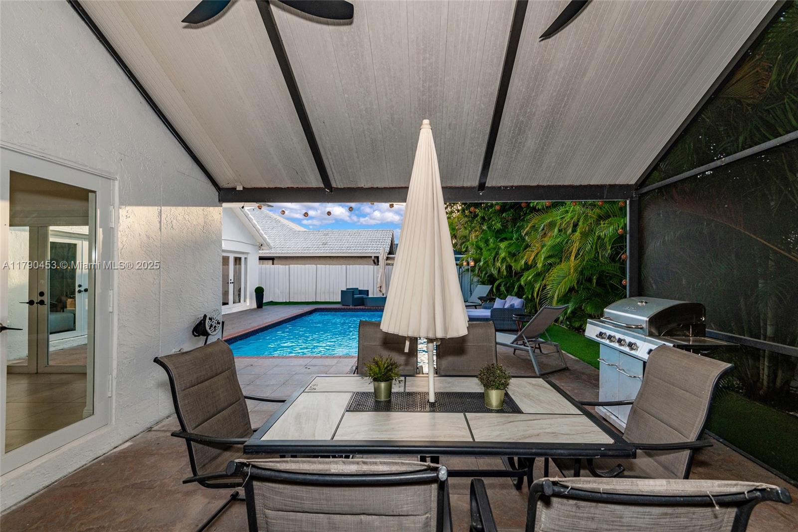 9431 SW 212th Ter 0