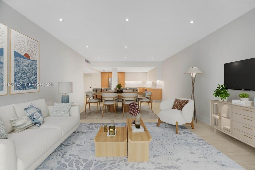 THE EMERALDBAY @ KEY COLO - Residential