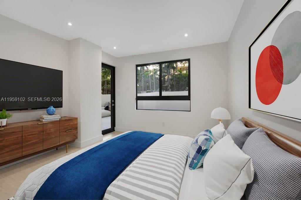 THE EMERALDBAY @ KEY COLO - Residential