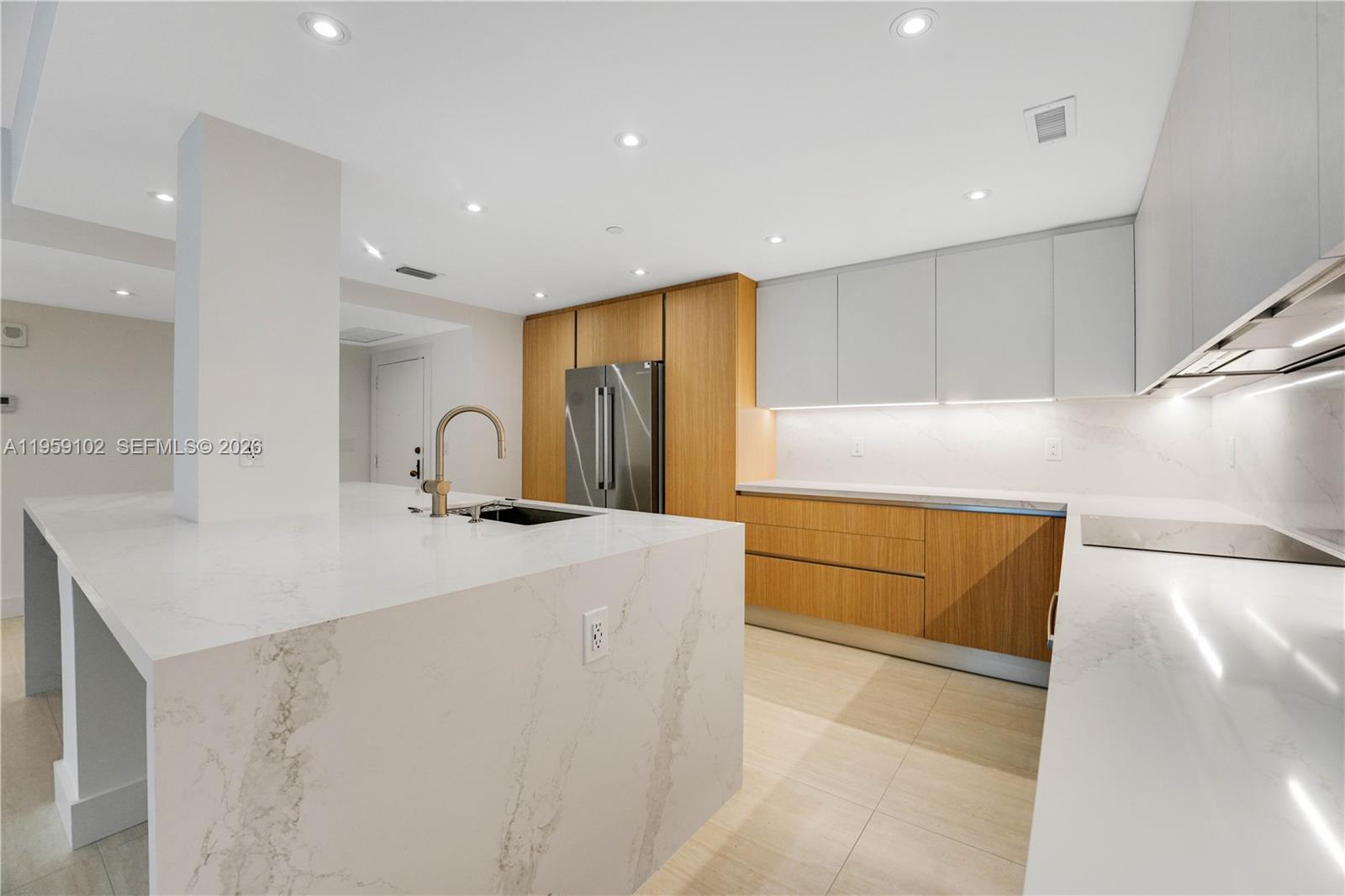 THE EMERALDBAY @ KEY COLO - Residential