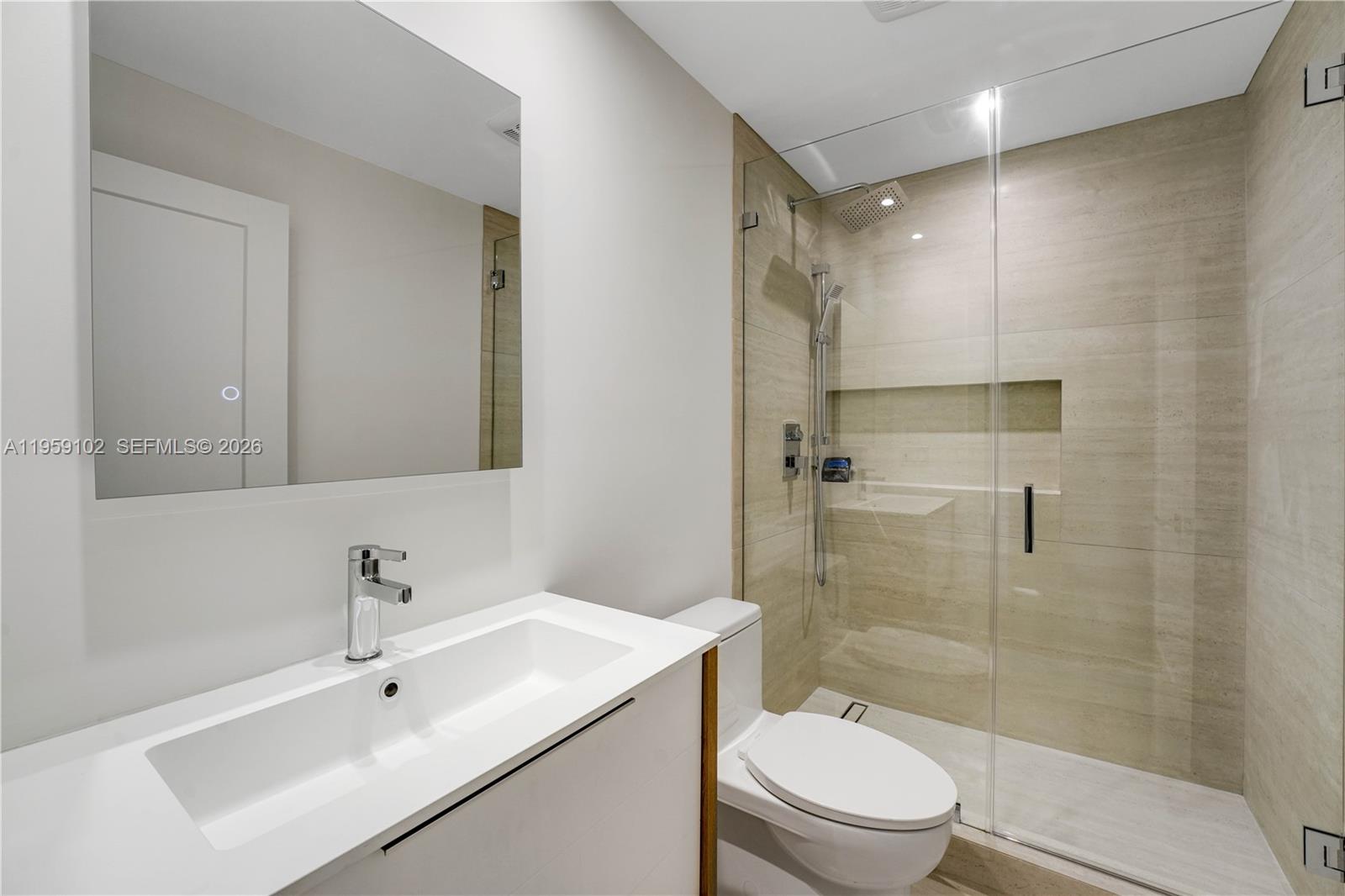 THE EMERALDBAY @ KEY COLO - Residential