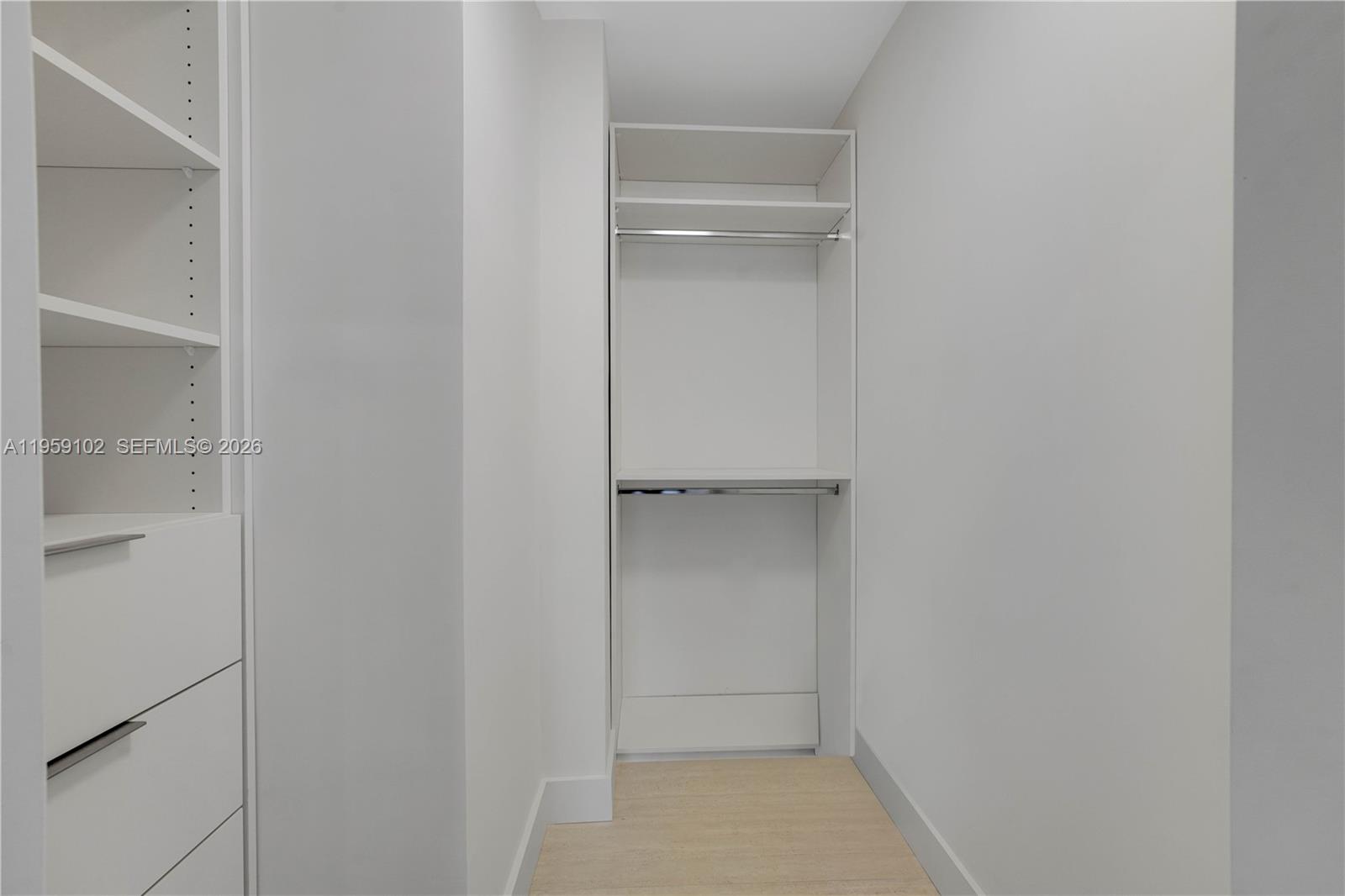 THE EMERALDBAY @ KEY COLO - Residential