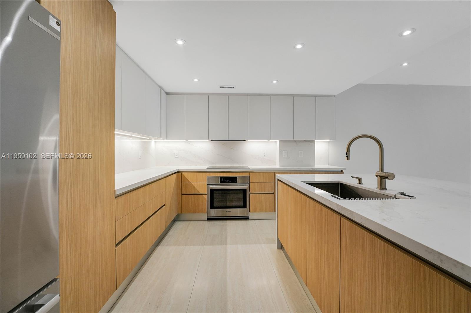 THE EMERALDBAY @ KEY COLO - Residential