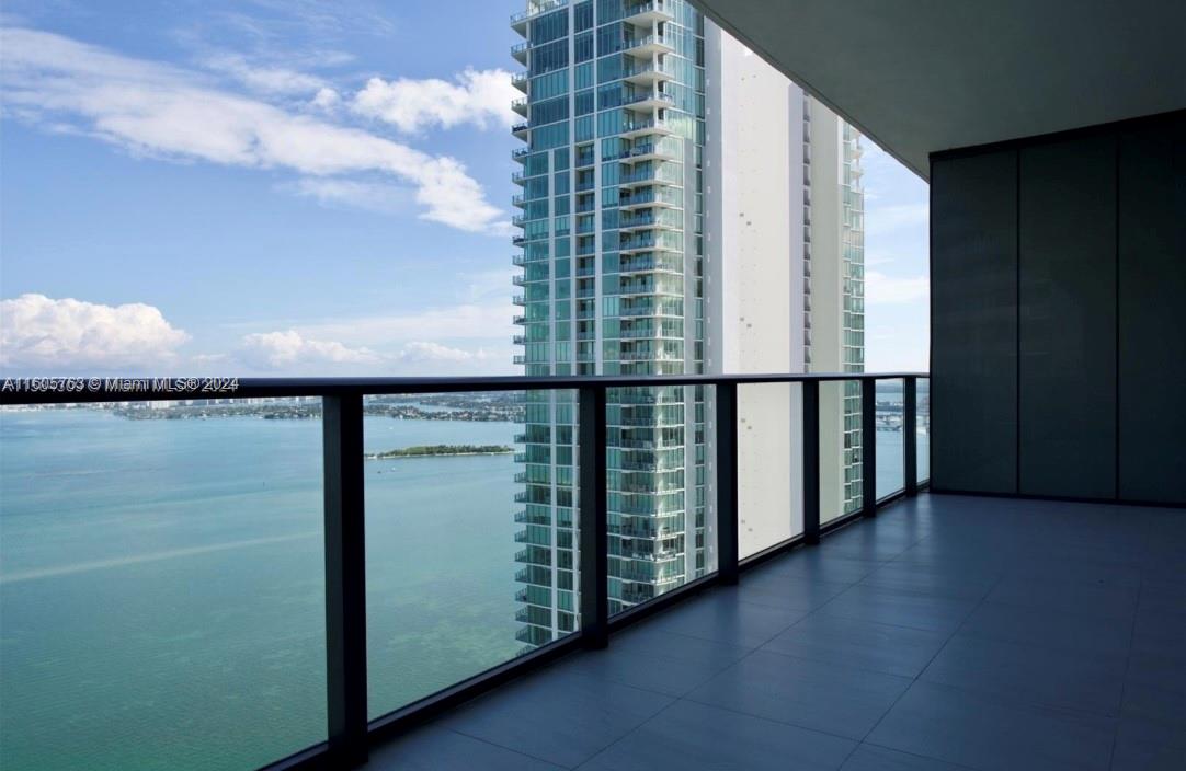 Property for Sale at 480 Ne 31st St 1702, Miami, Broward County, Florida - Bedrooms: 1 
Bathrooms: 2  - $788,000
