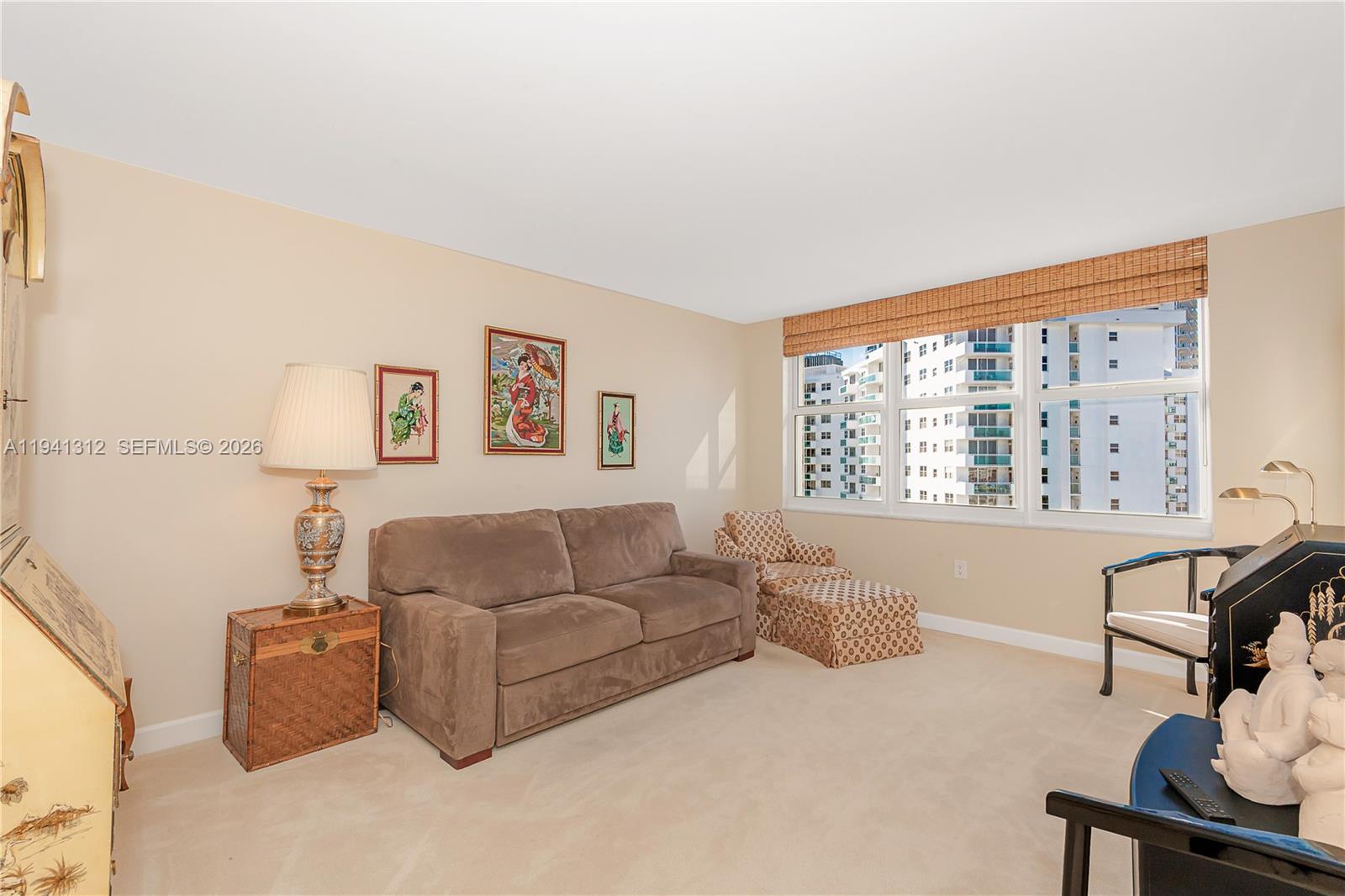 AQUARIUS CONDO - Residential