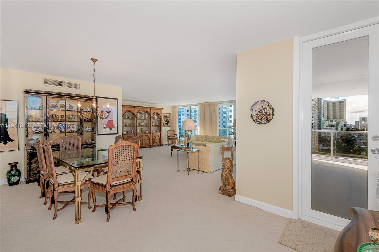 AQUARIUS CONDO - Residential