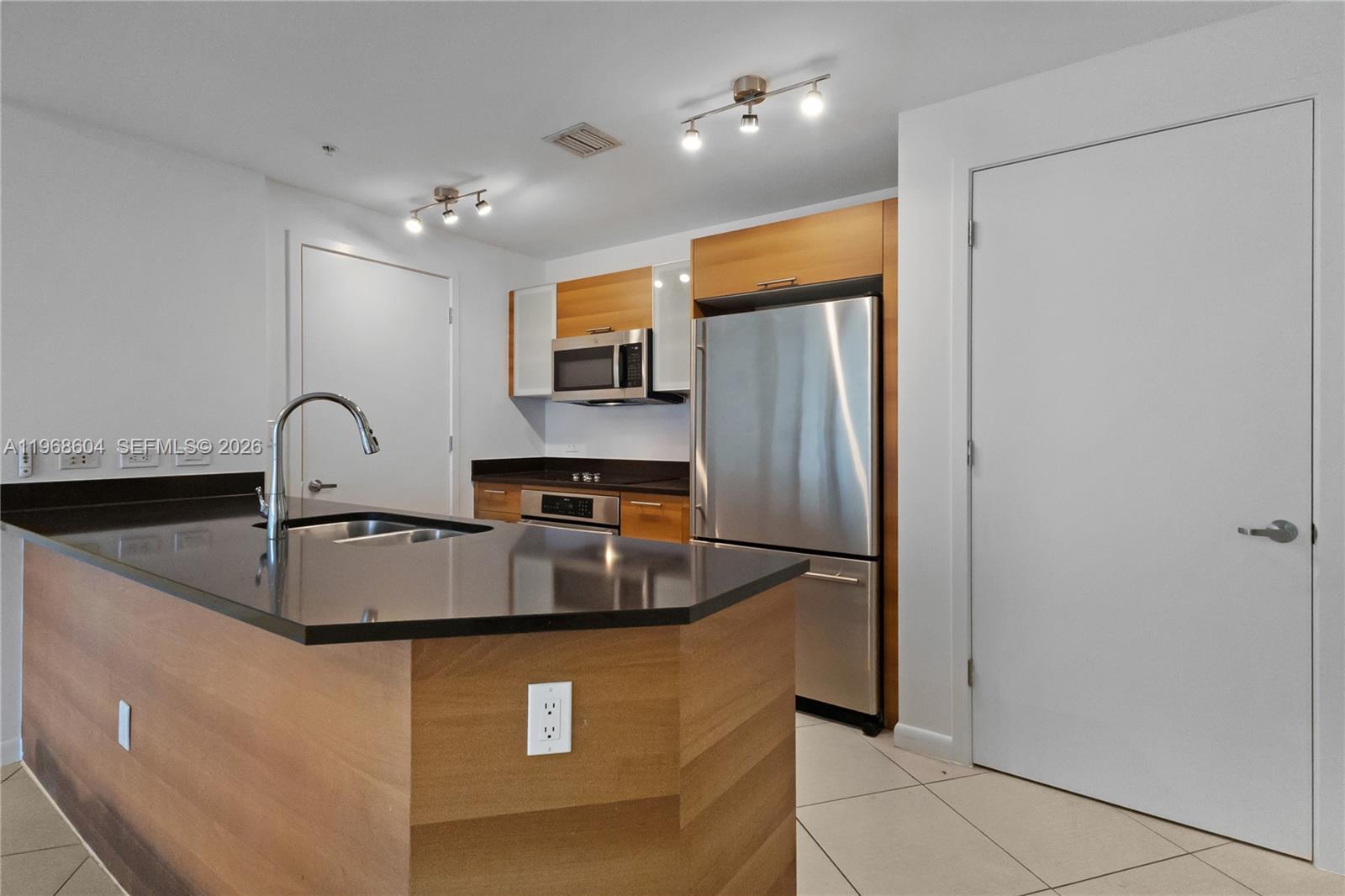 FOUR MIDTOWN MIAMI CONDO - Residential