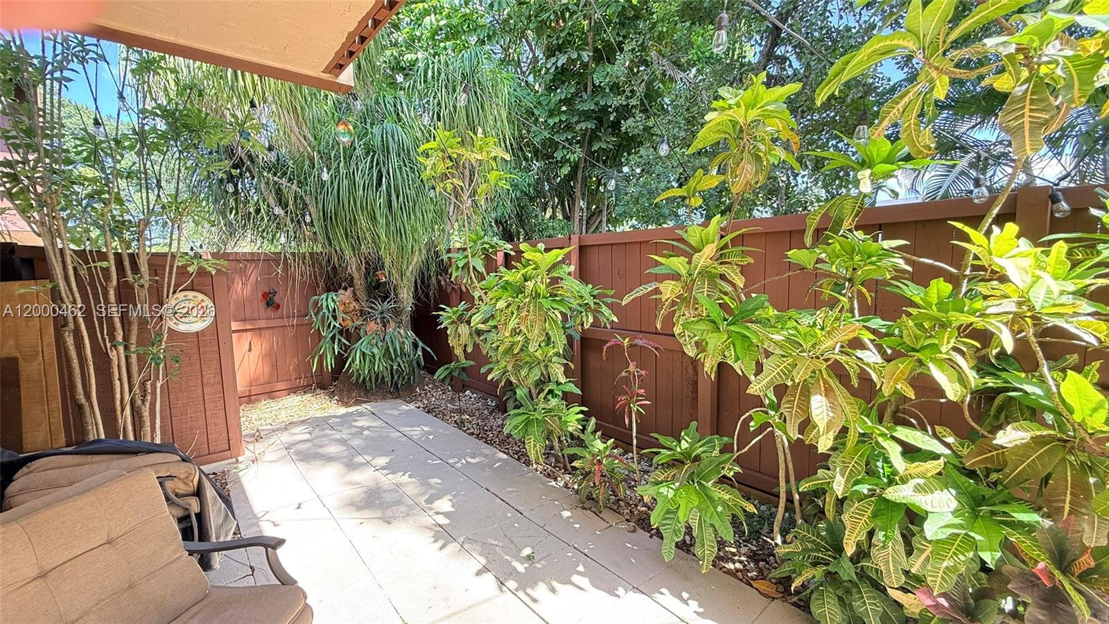 SNAPPER VILLAGE PHASE I S - Residential Lease