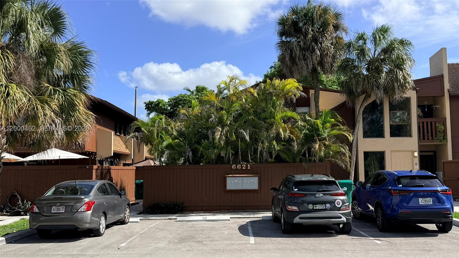 SNAPPER VILLAGE PHASE I S - Residential Lease