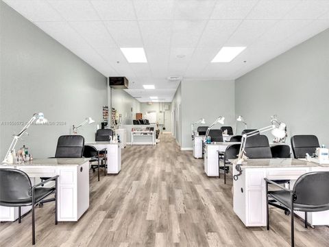 5399 Lyons Coconut Creek FL 33073