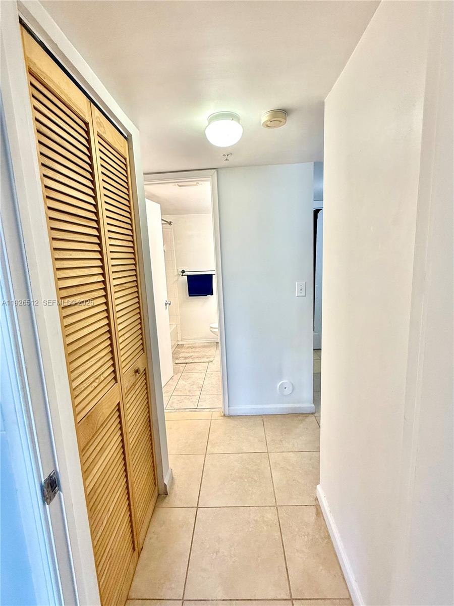 SHERIDAN EAST CONDO BLDG - Residential Lease