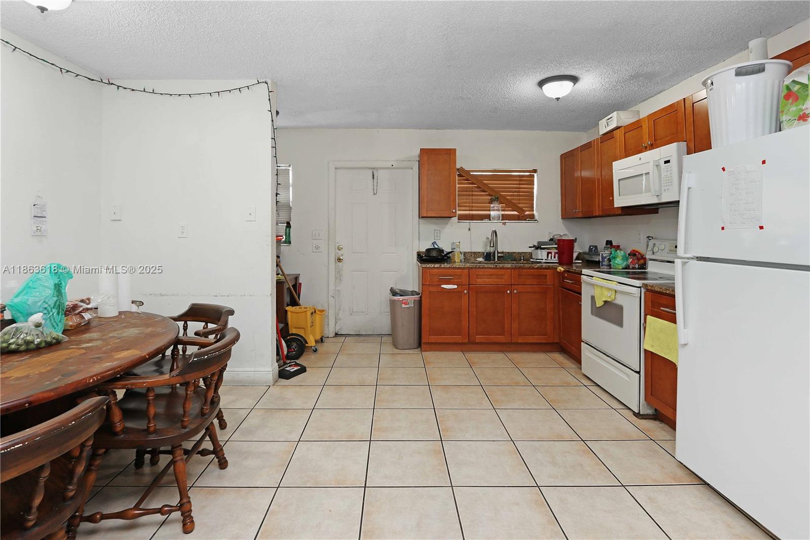 CARROLL VILLA - Residential Income