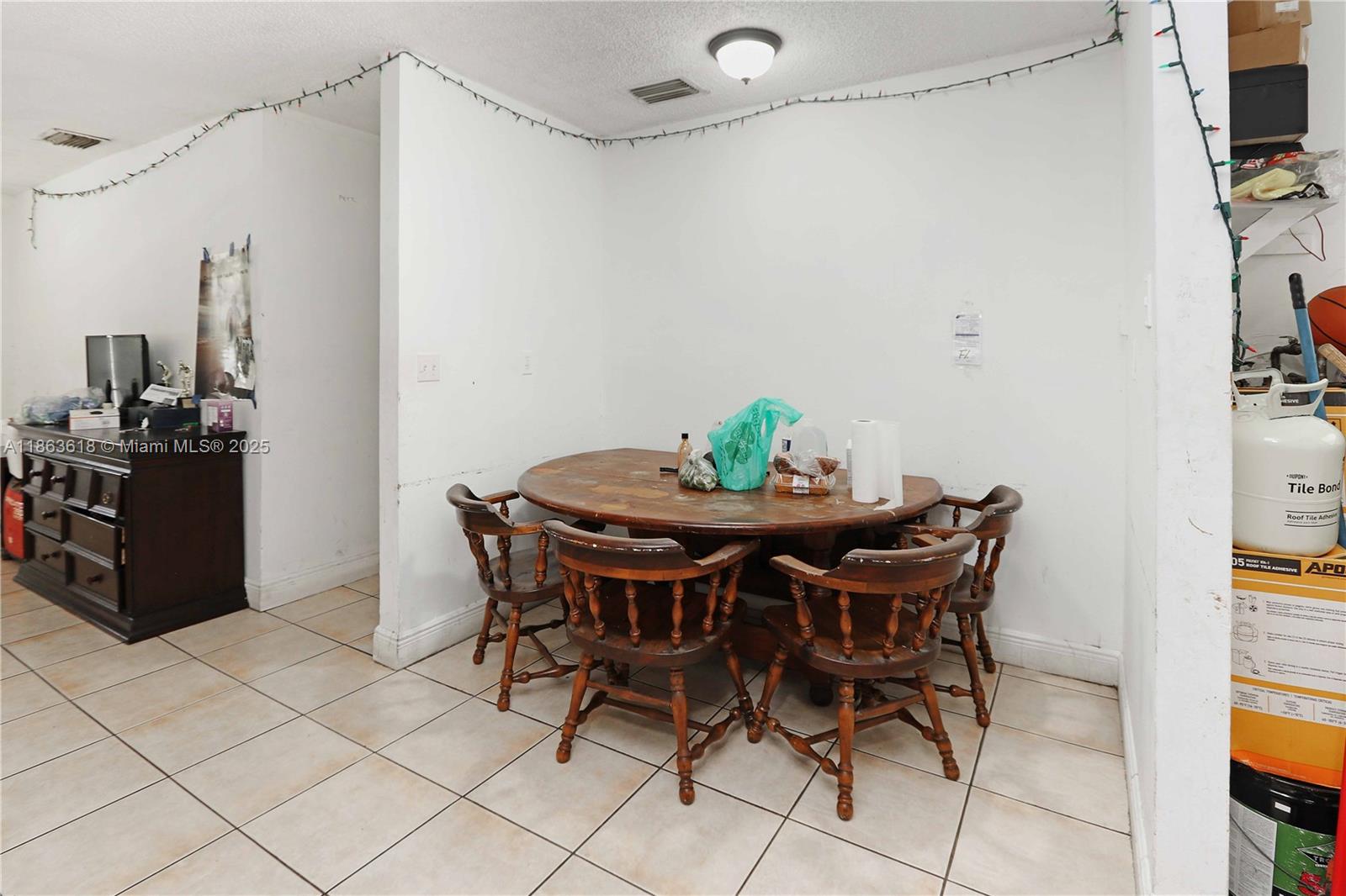 CARROLL VILLA - Residential Income