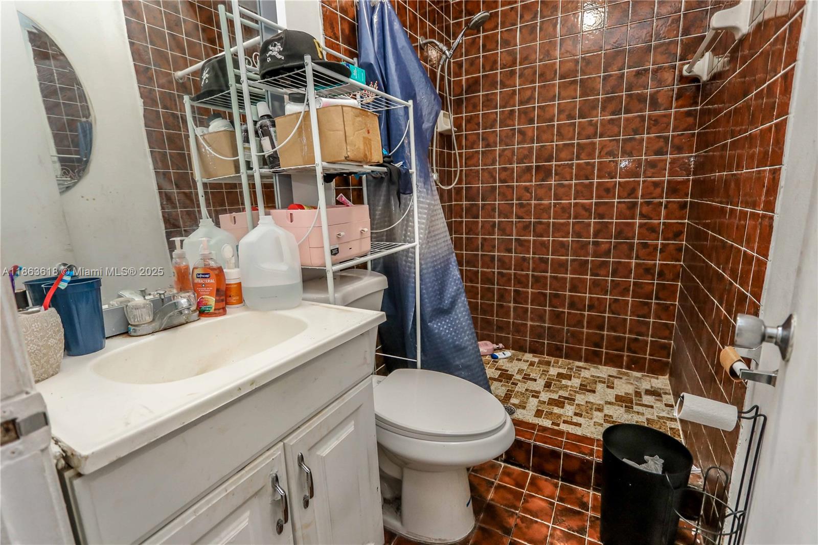 CARROLL VILLA - Residential Income