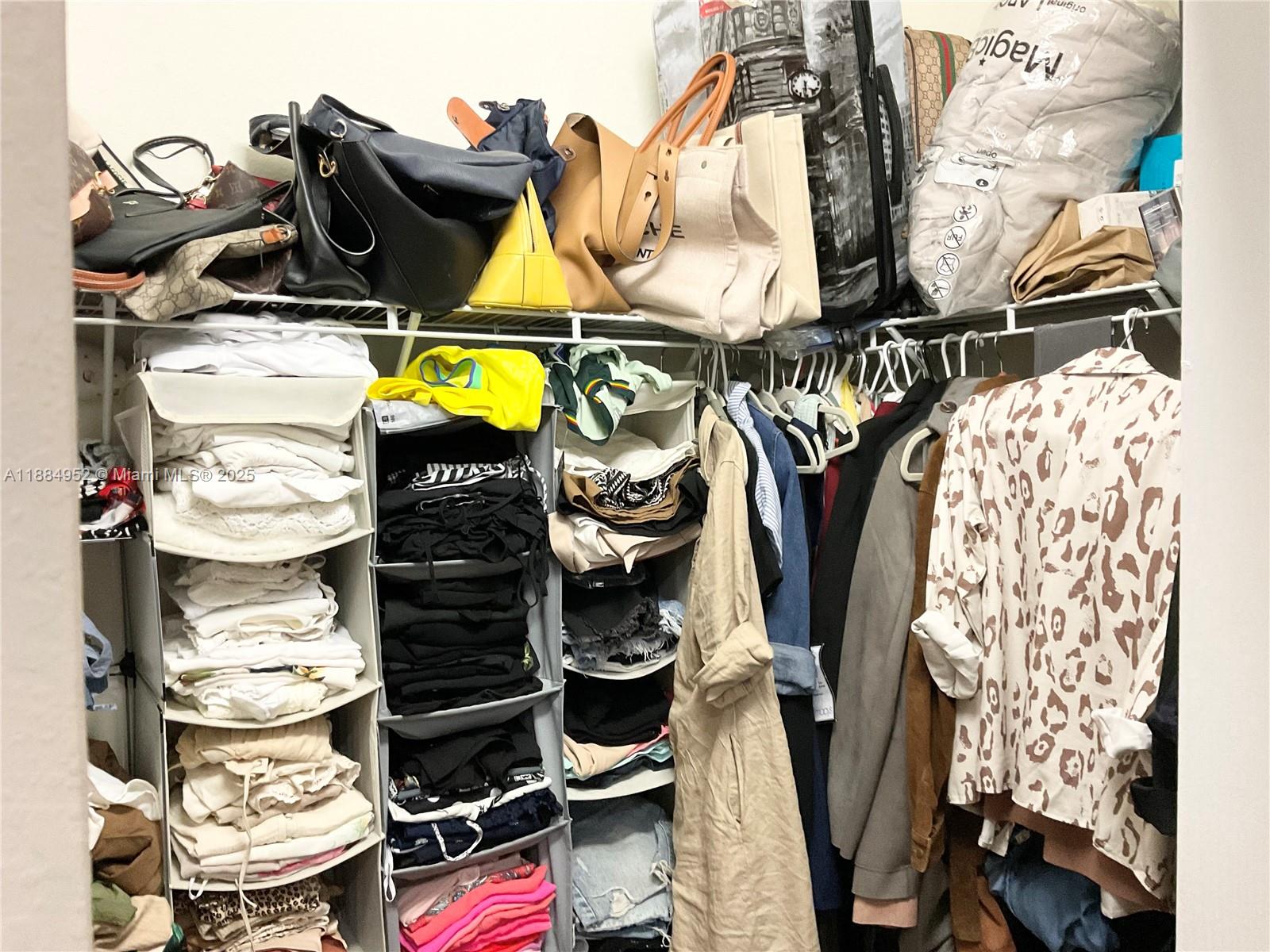 COCO PALM ESTATES - Residential