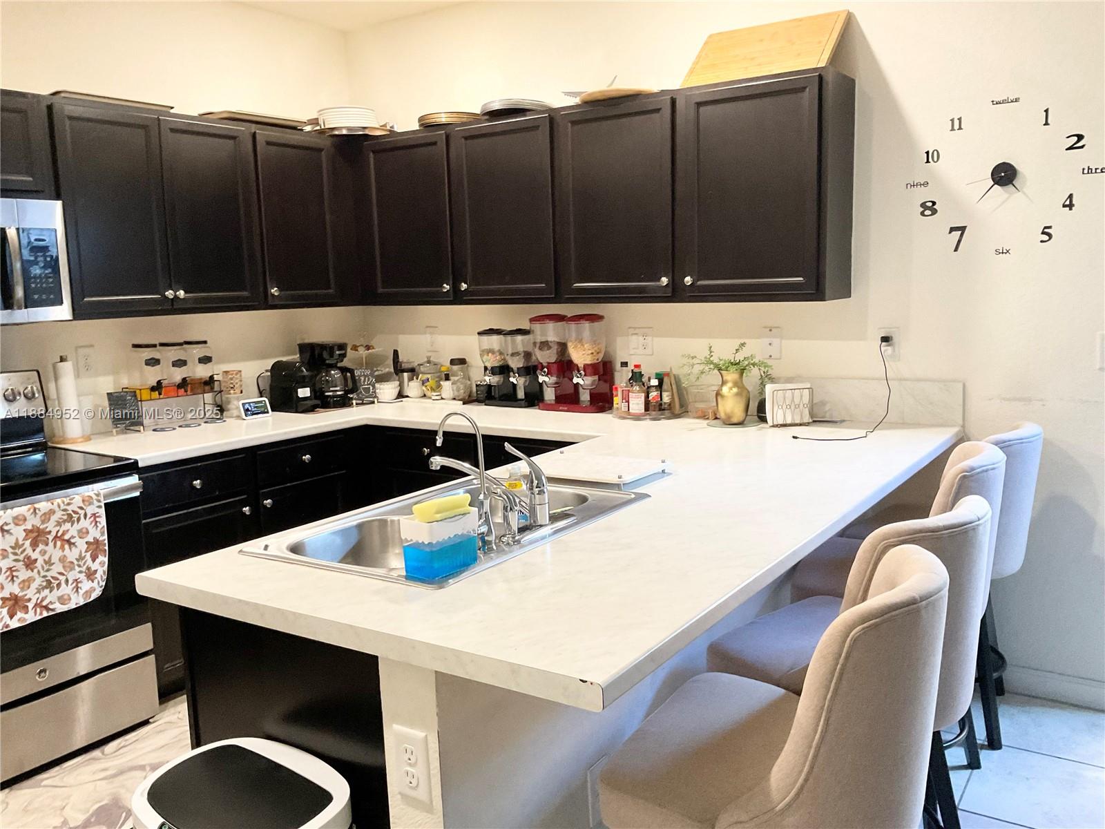 COCO PALM ESTATES - Residential